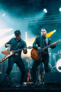 55 horsemen sur scène